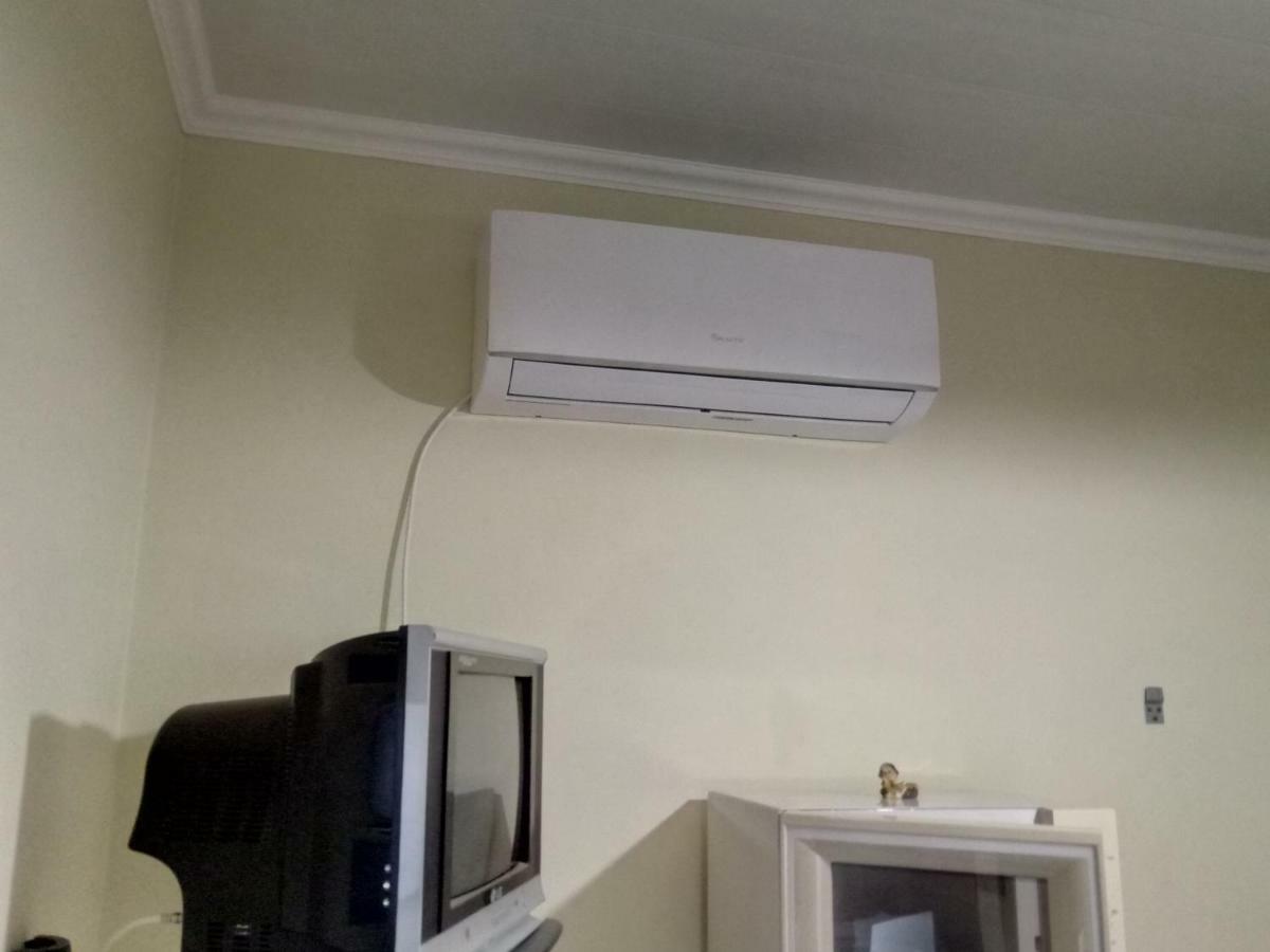 Звёздный Hotel Odessa Ngoại thất bức ảnh